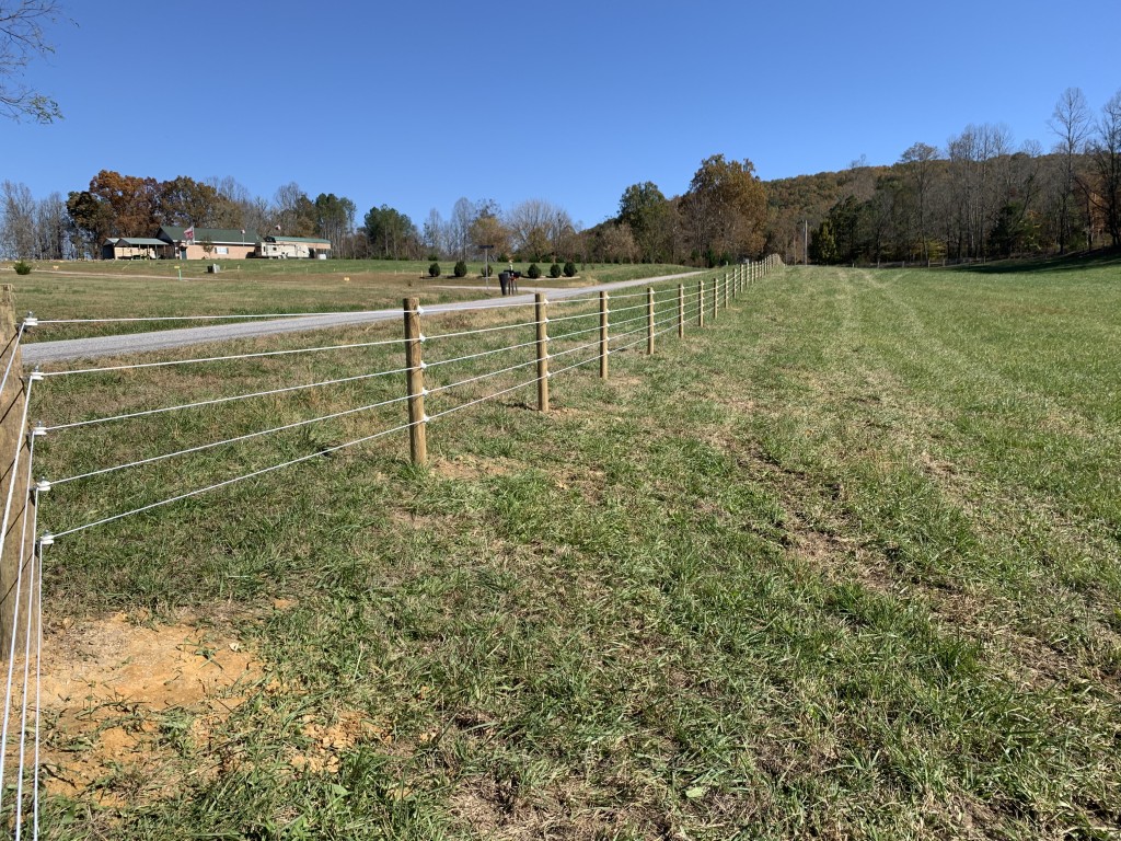 Durable Cameo Horse Fence